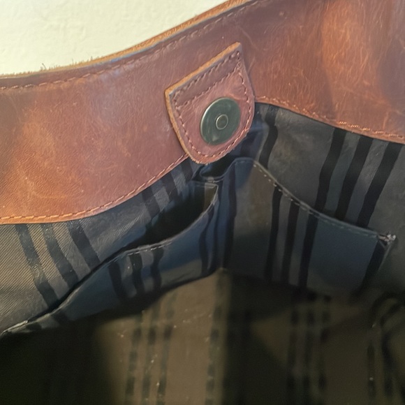 Fry handbag gently used - Picture 13 of 16